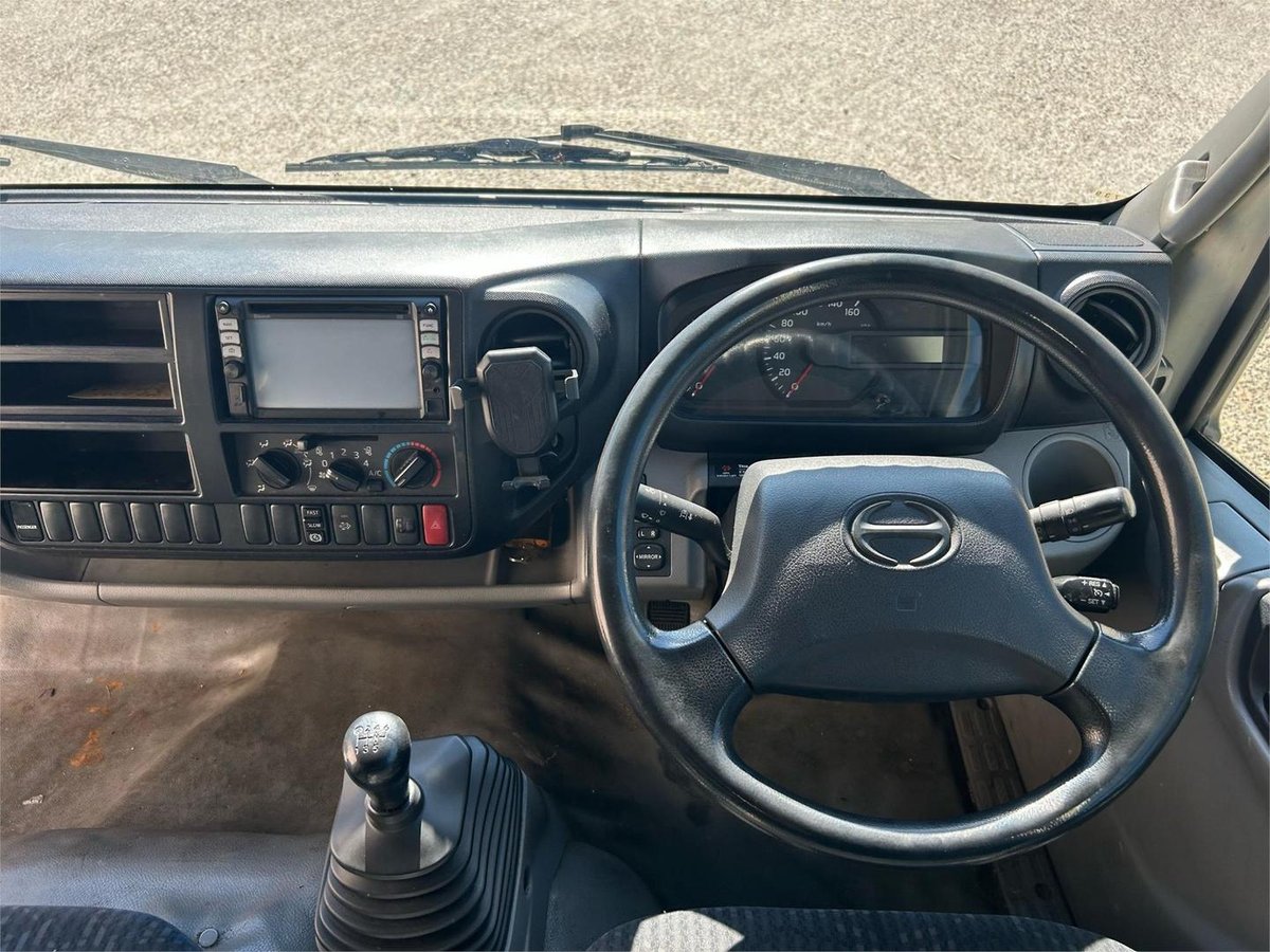 2016 Hino 300 717 image 12