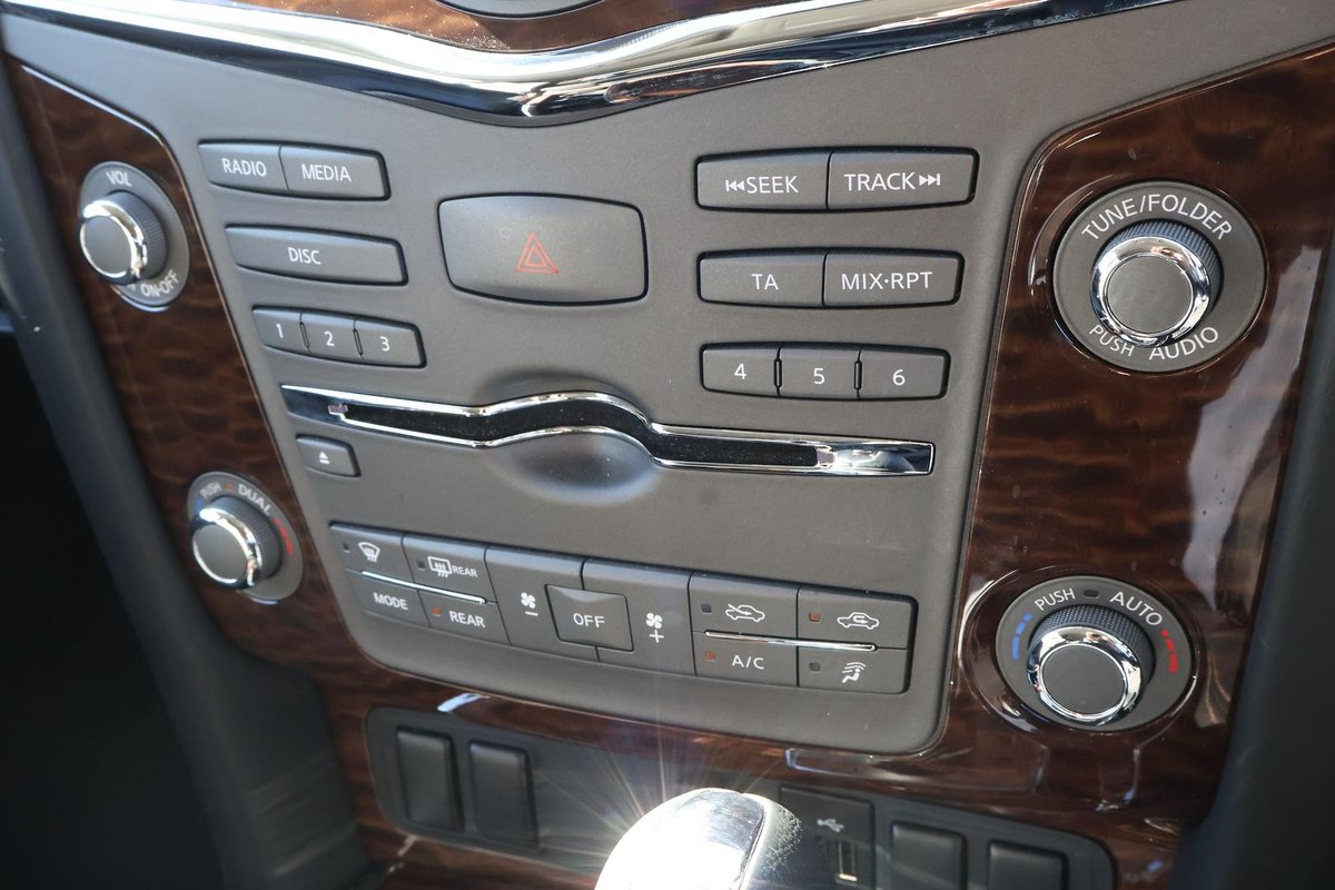 2023 Nissan Patrol Ti Y62 MY23 4X4 Dual Range image 28