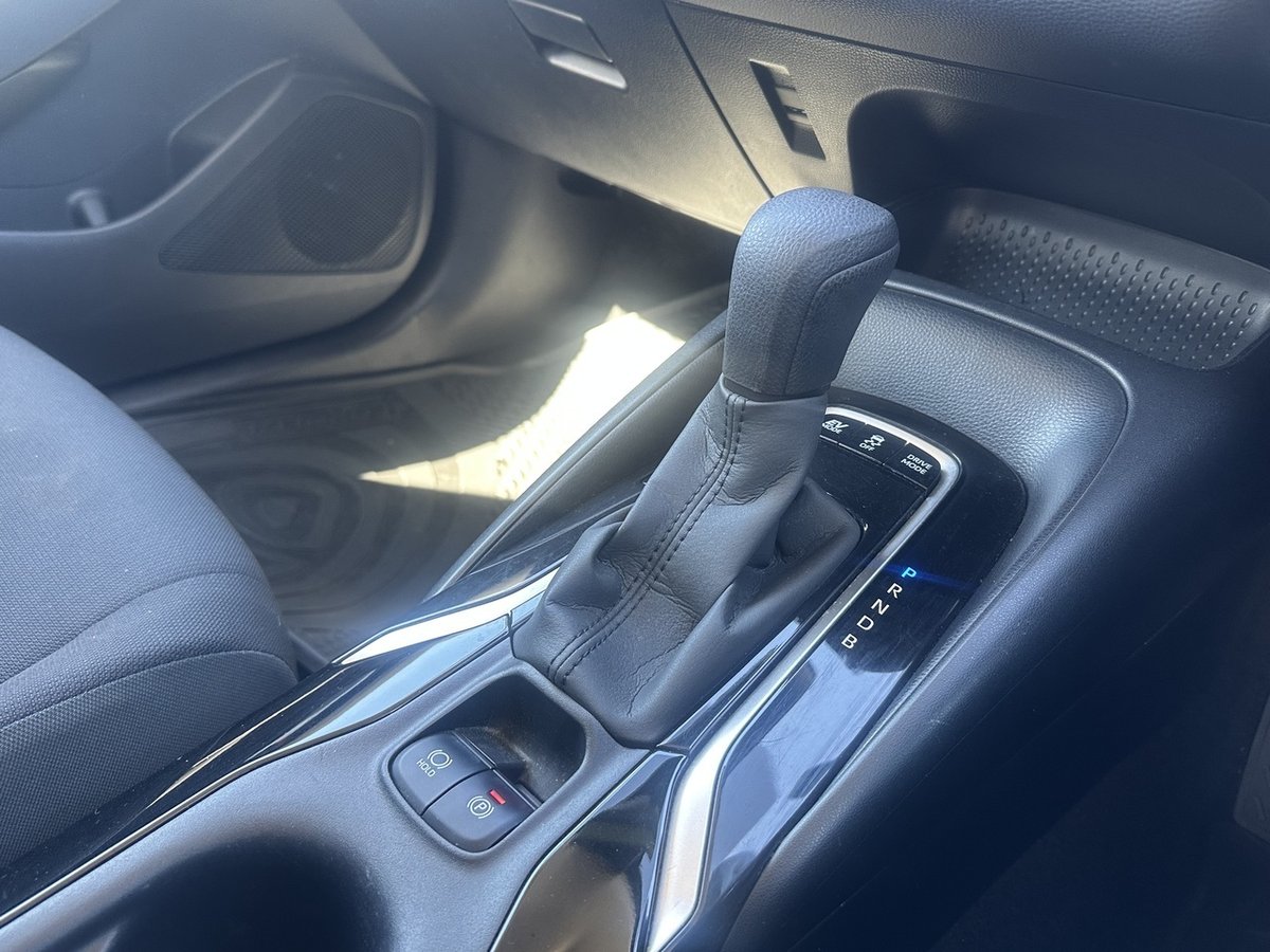 2021 Toyota Corolla Ascent Sport image 19