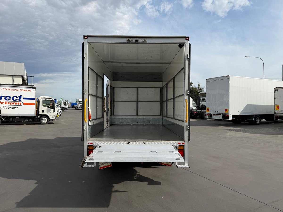 2023 Isuzu N Series NPR 45/55-155 image 14