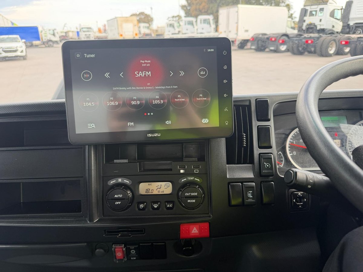 2023 Isuzu N Series NPR 45/55-155 image 24