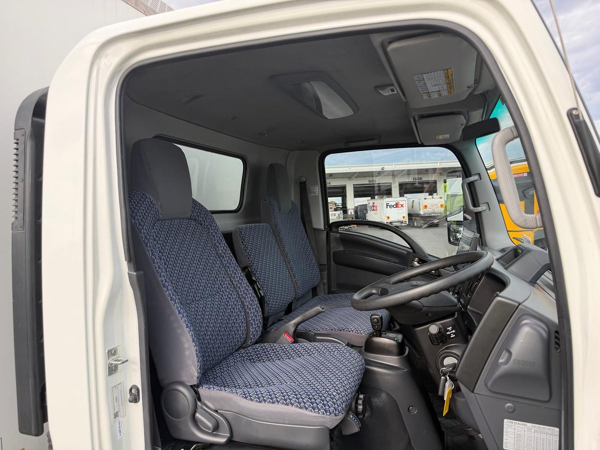 2023 Isuzu N Series NPR 45/55-155 image 21
