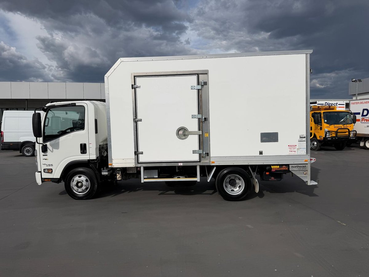 2023 Isuzu N Series NPR 45/55-155 image 3
