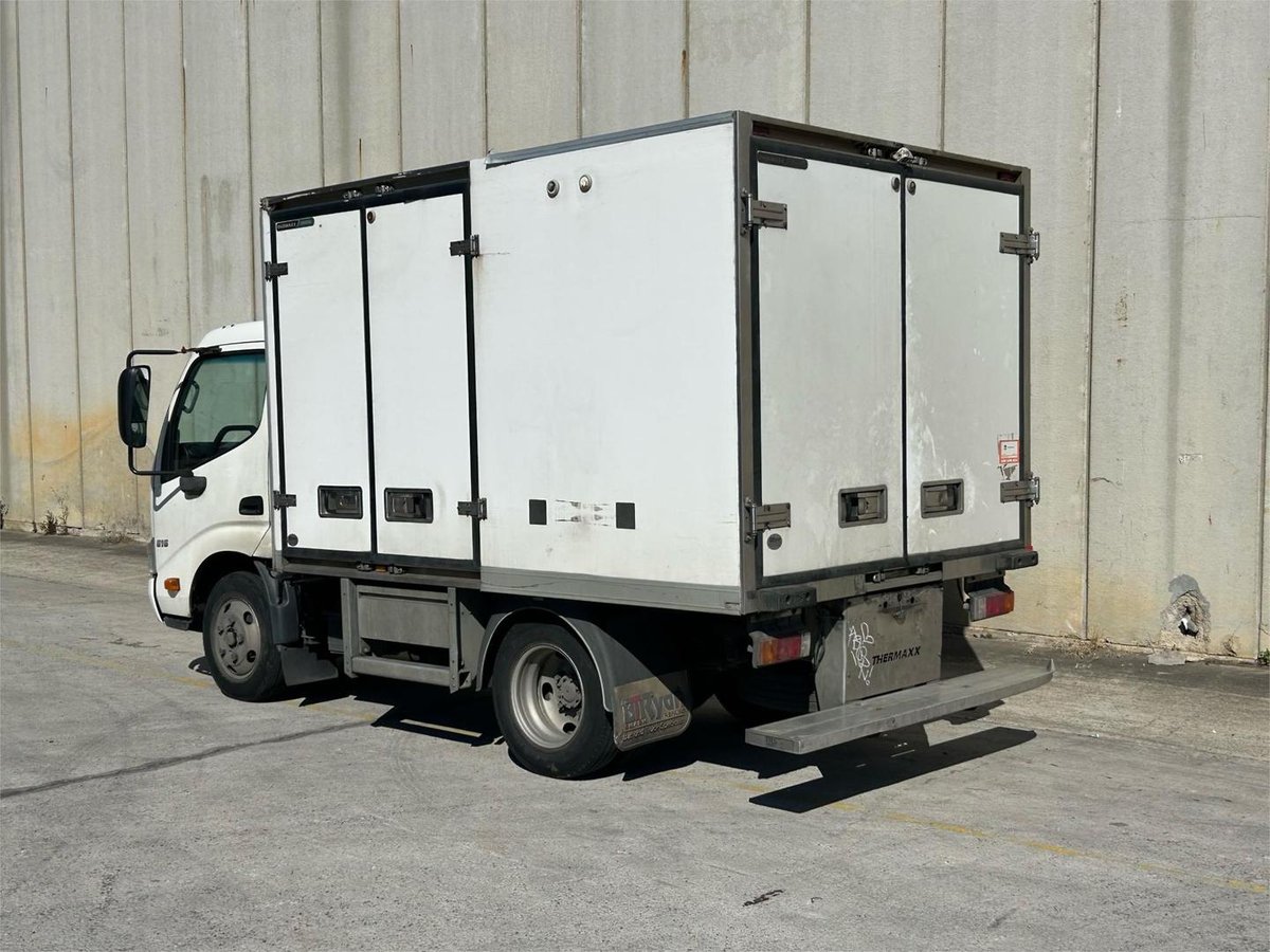 2016 Hino 300 Series 616 IFS image 3