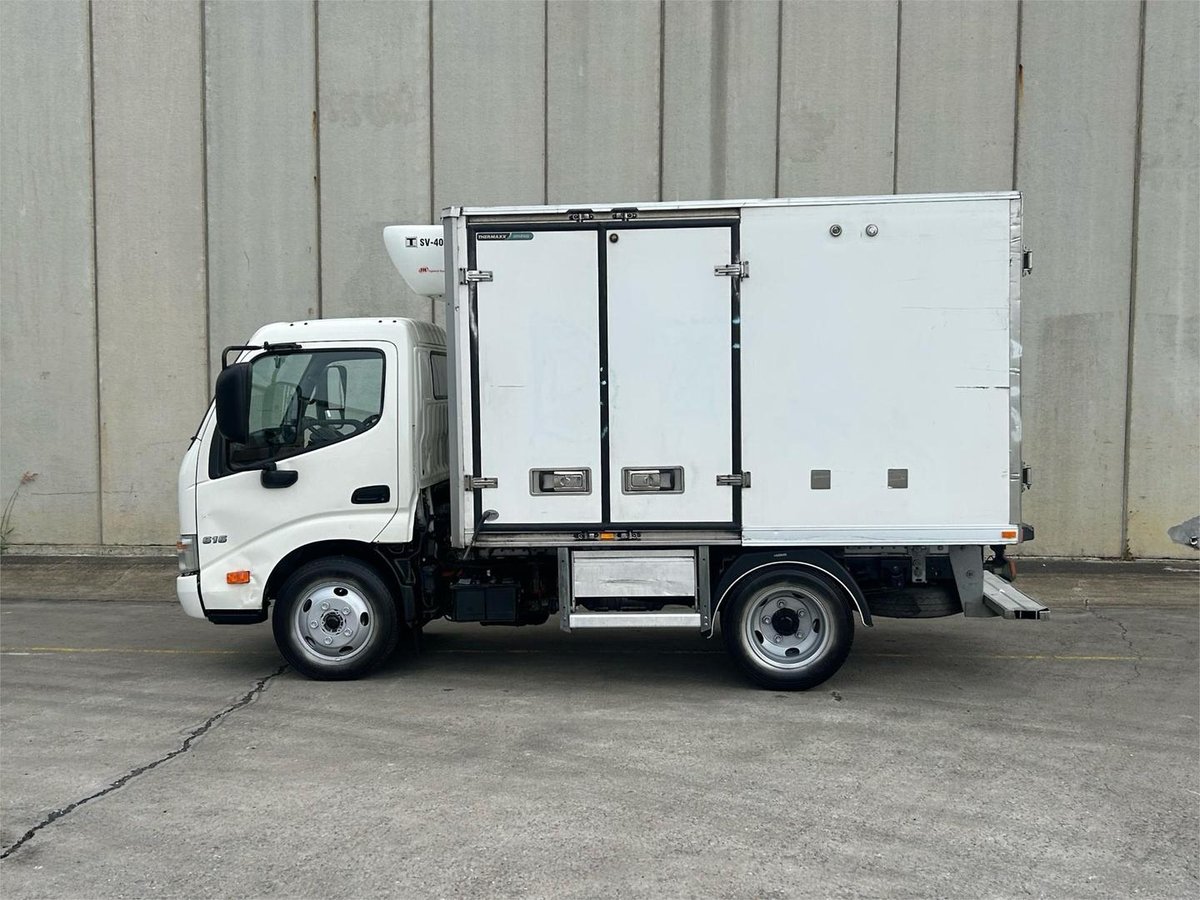 2016 Hino 300 Series 616 IFS image 2