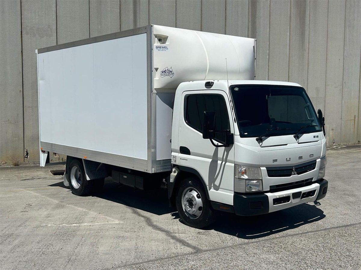 2019 Mitsubishi Canter 815 image 9