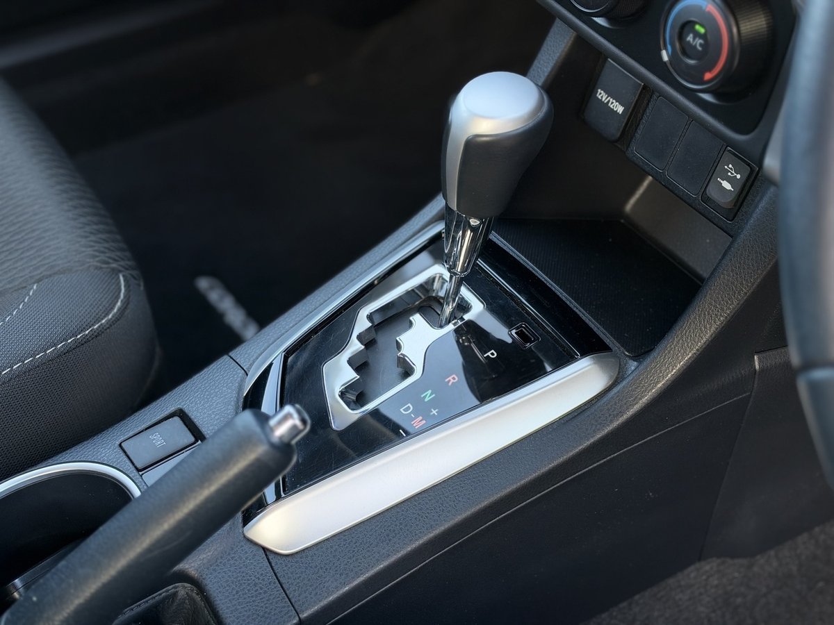 2018 Toyota Corolla SX ZRE172R image 13
