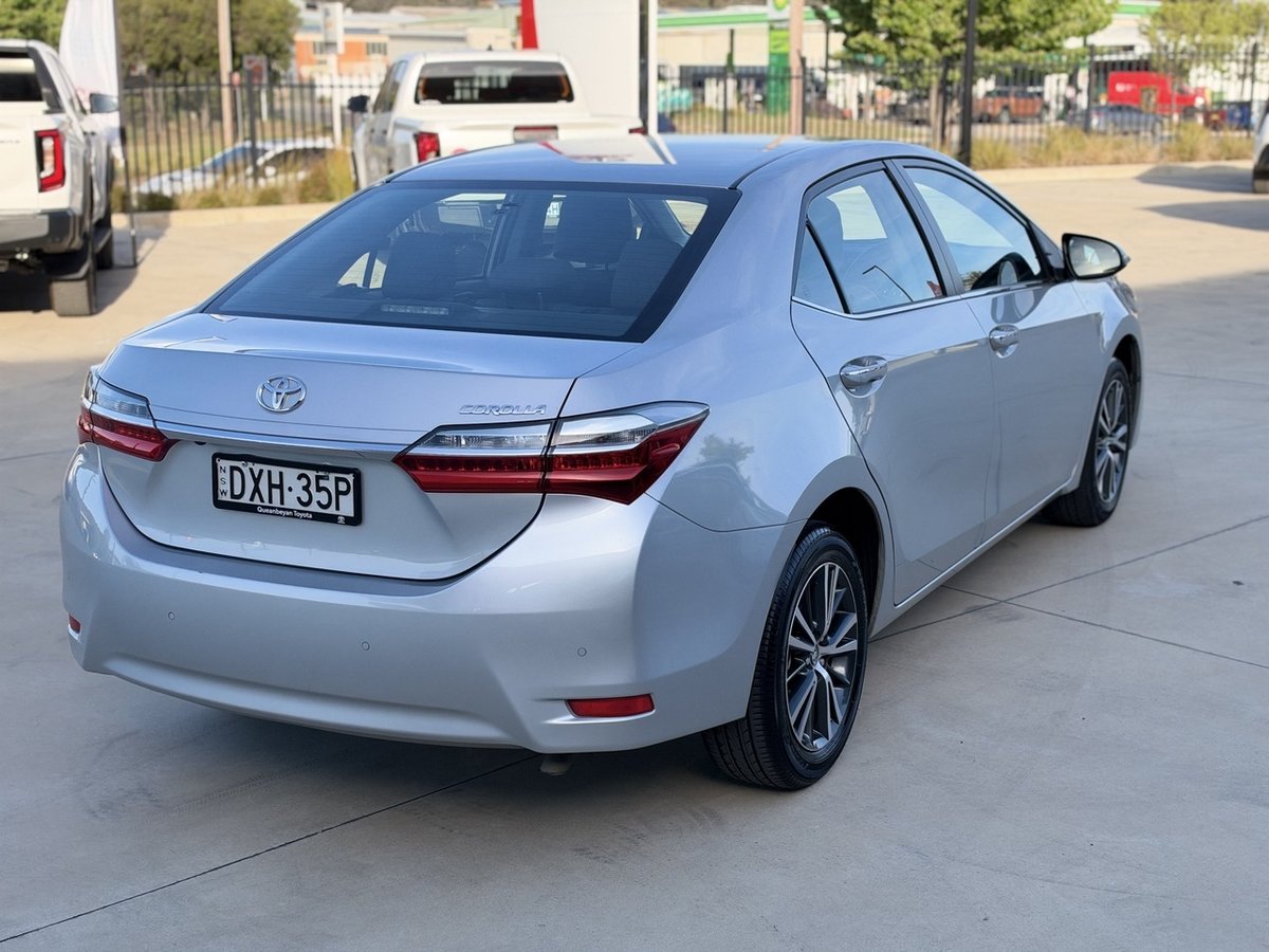 2018 Toyota Corolla SX ZRE172R image 2
