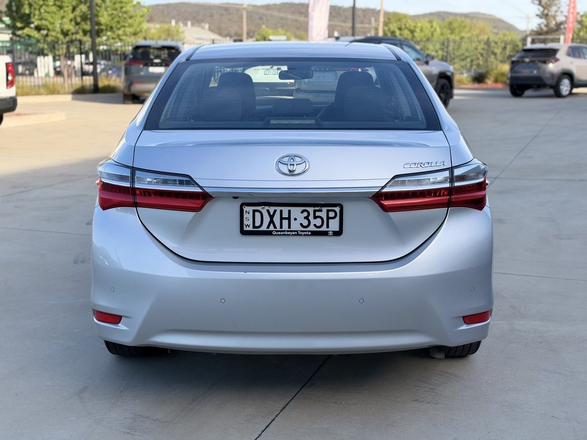 2018 Toyota Corolla SX ZRE172R image 6