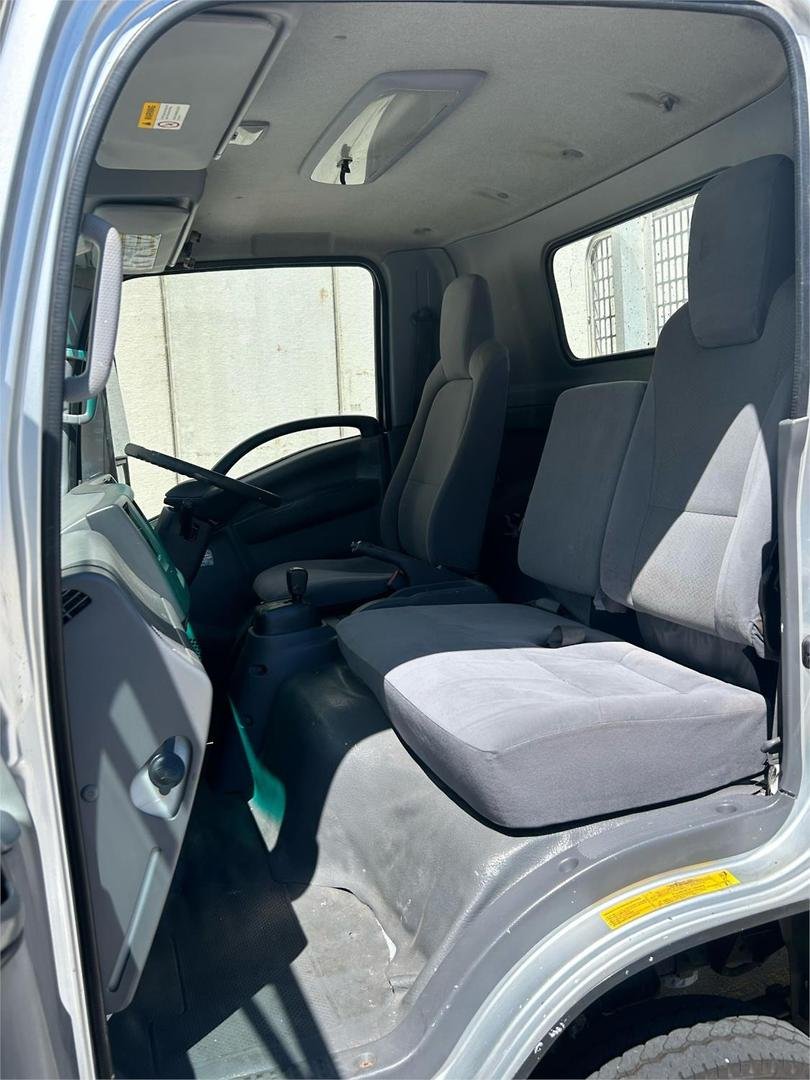 2015 Isuzu N Series NPR 45/55-155 image 10