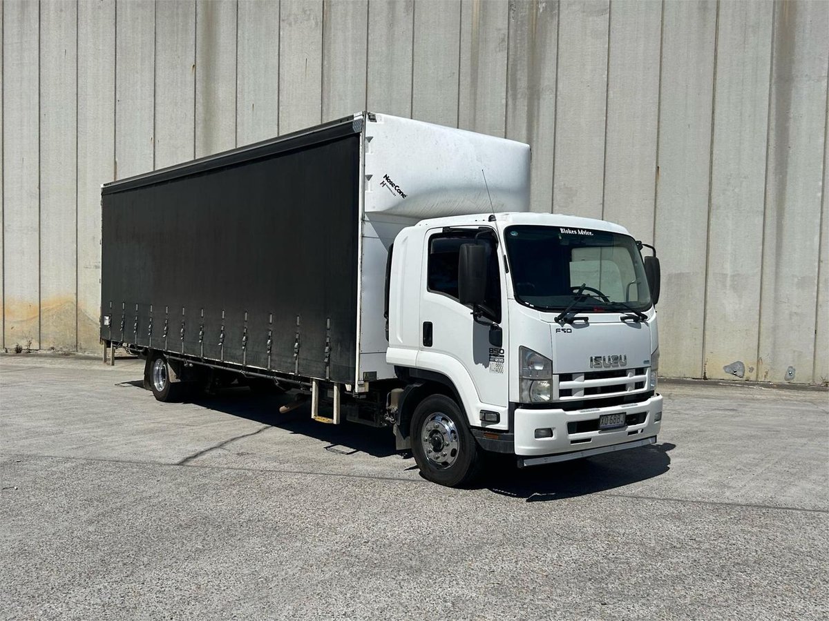 2013 Isuzu Fsd 850 image 9