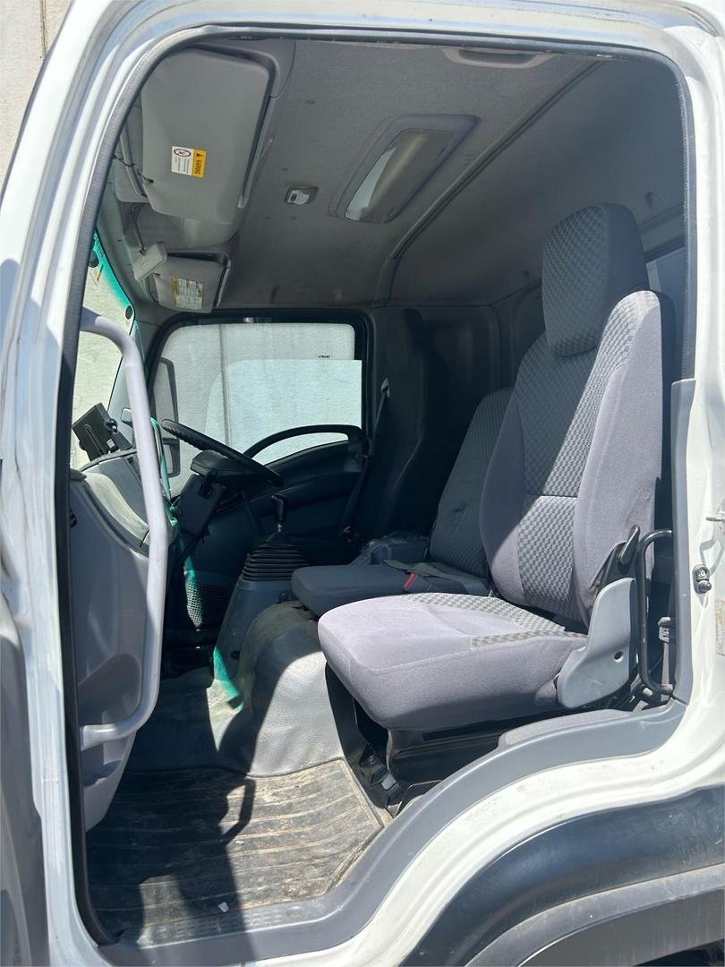 2013 Isuzu Fsd 850 image 11