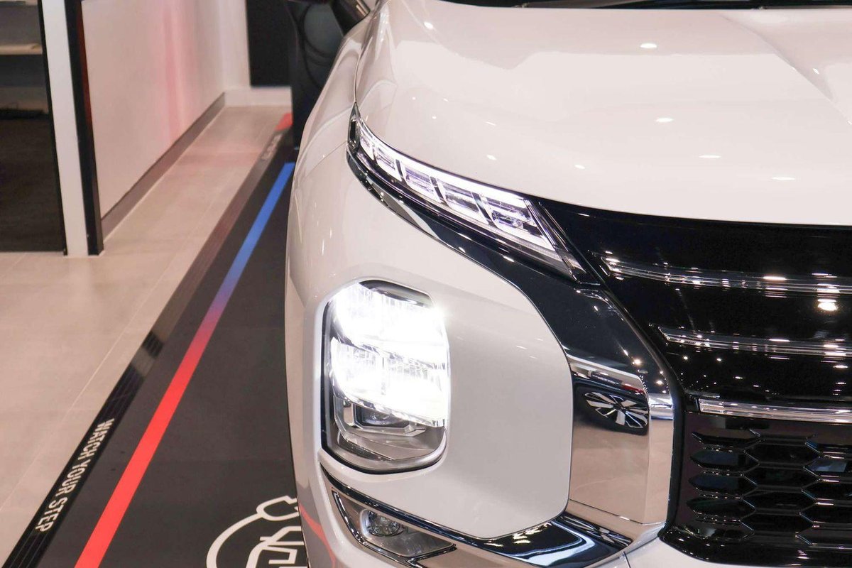 2025 Mitsubishi Outlander PHEV Exceed Tourer ZM MY25 AWD image 7