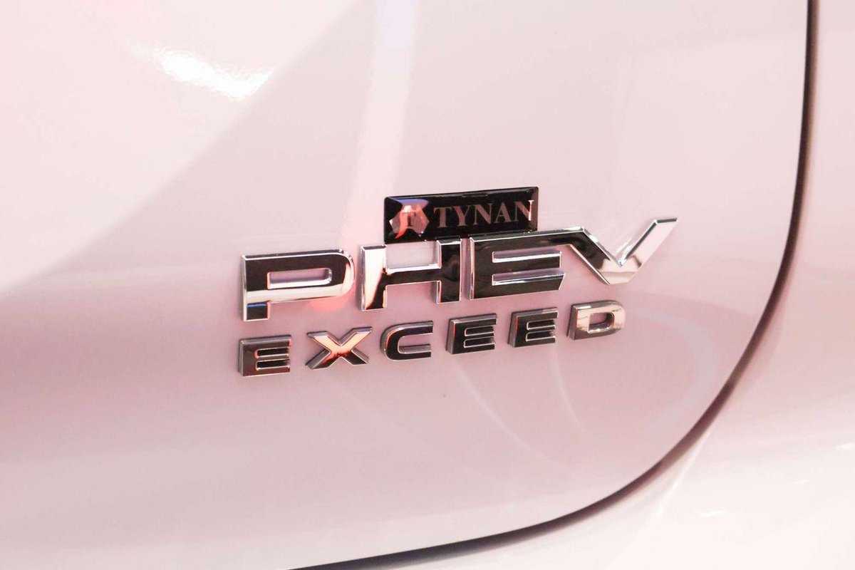 2025 Mitsubishi Outlander PHEV Exceed Tourer ZM MY25 AWD image 25