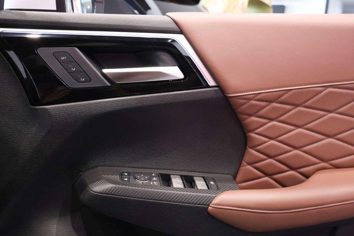 2025 Mitsubishi Outlander PHEV Exceed Tourer ZM MY25 AWD image 21