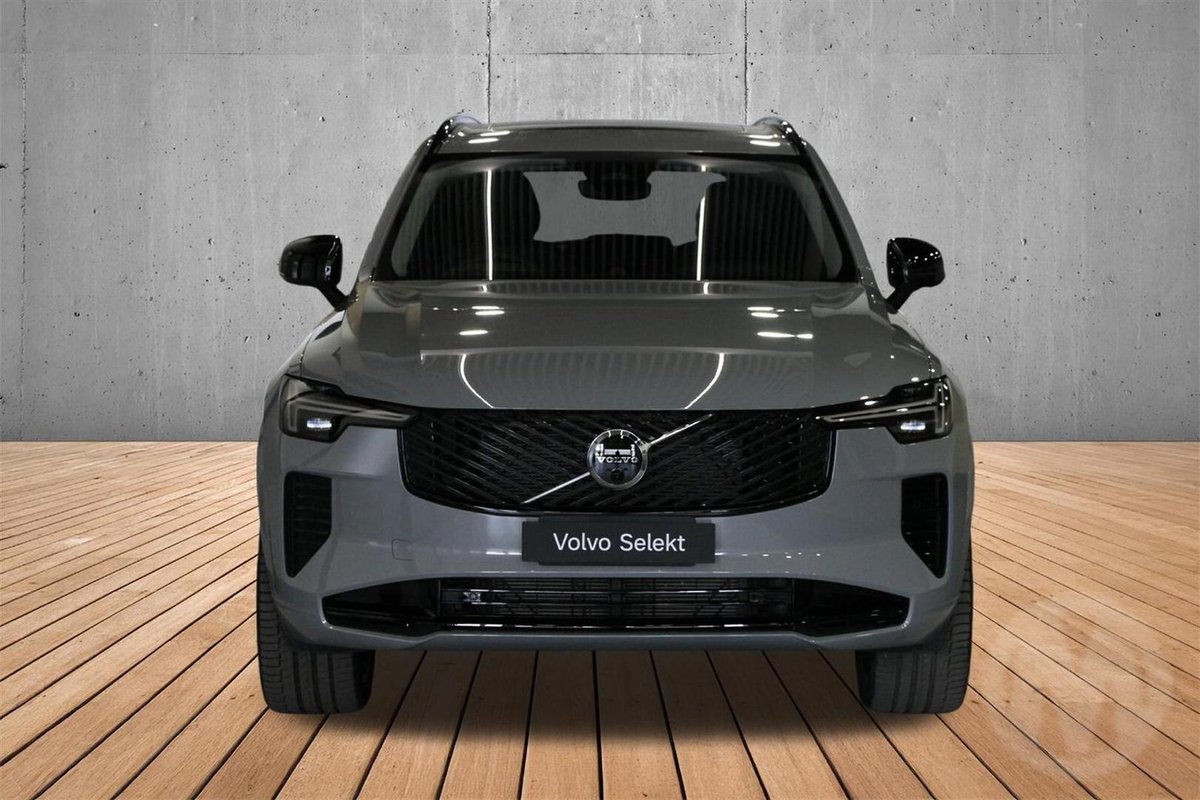 2026 Volvo XC90 Ultra B5 Dark MY26 AWD image 4