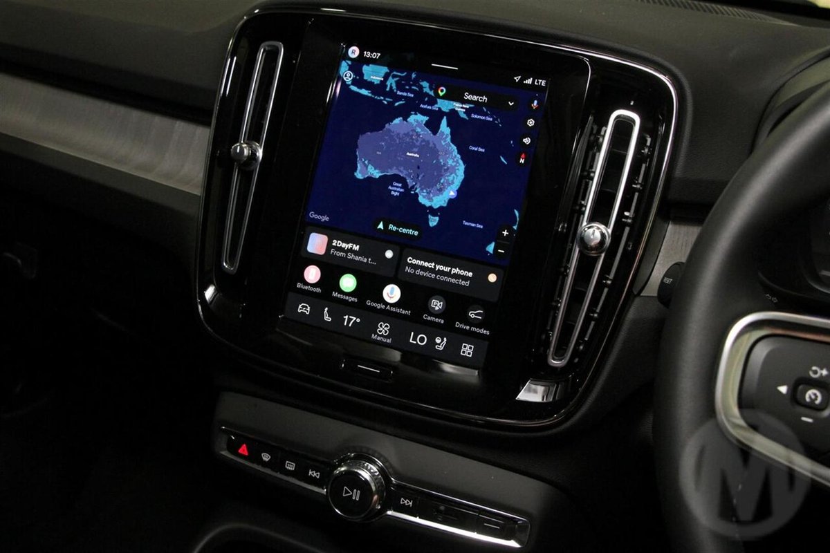 2026 Volvo XC40 Ultra B4 Bright MY26 AWD image 14