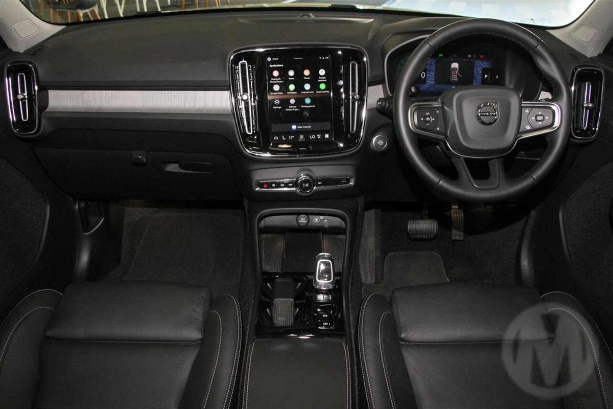 2026 Volvo XC40 Ultra B4 Bright MY26 AWD image 6
