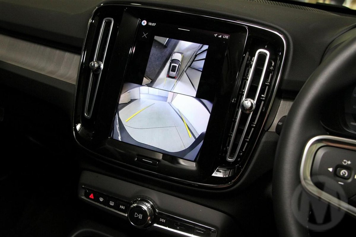 2026 Volvo XC40 Ultra B4 Bright MY26 AWD image 13