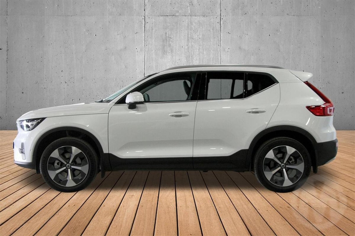 2026 Volvo XC40 Ultra B4 Bright MY26 AWD image 16