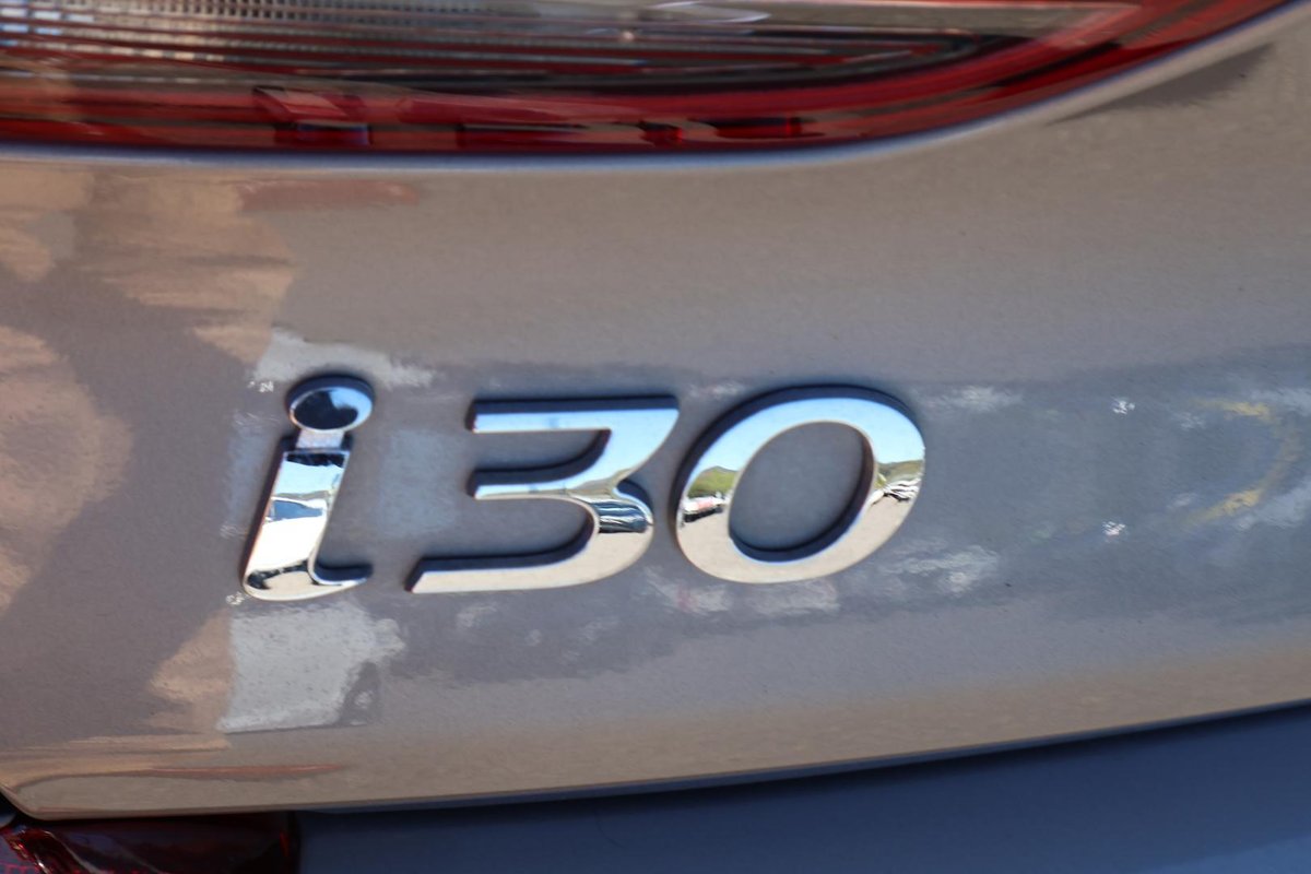 2024 Suzuki Swift image 30