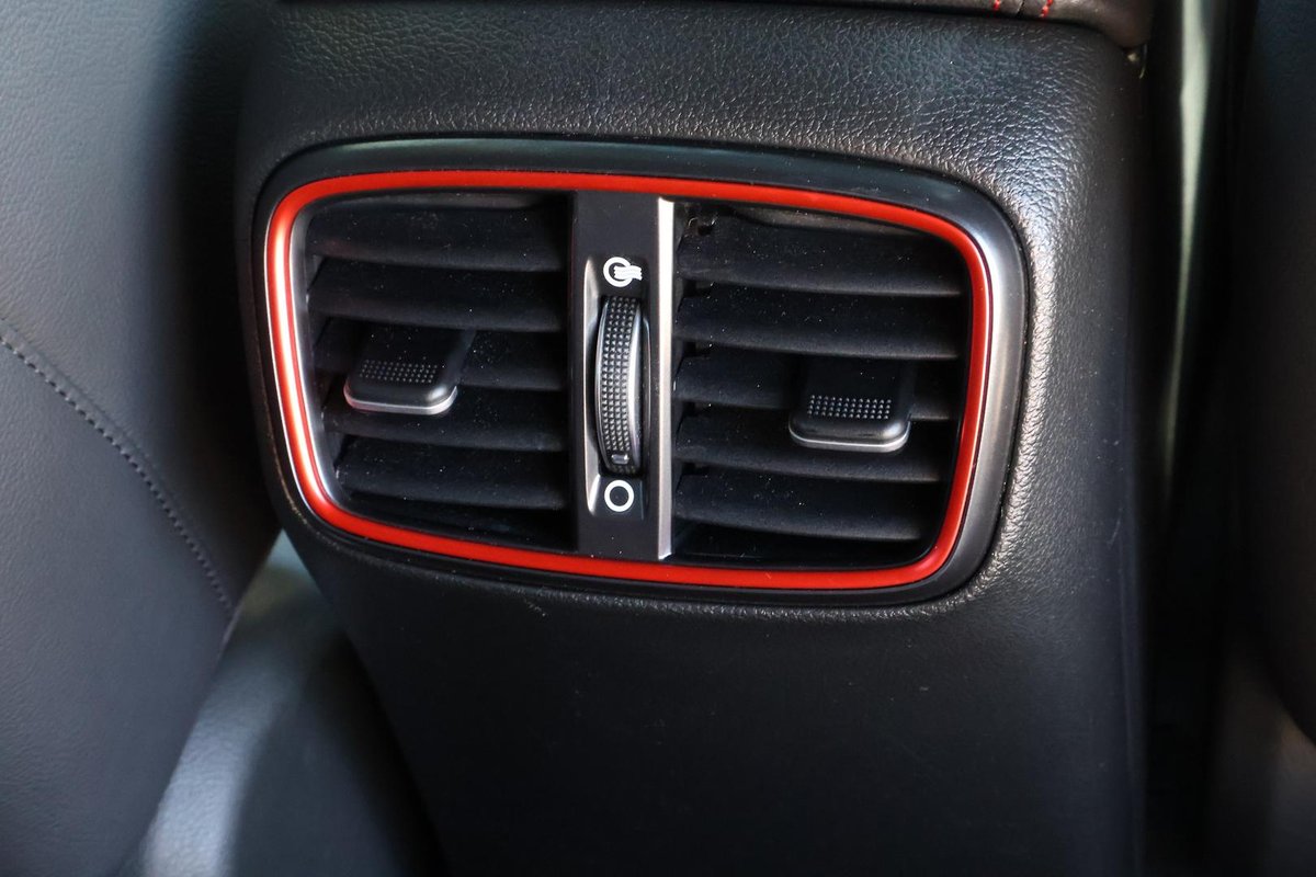 2024 Suzuki Swift image 25