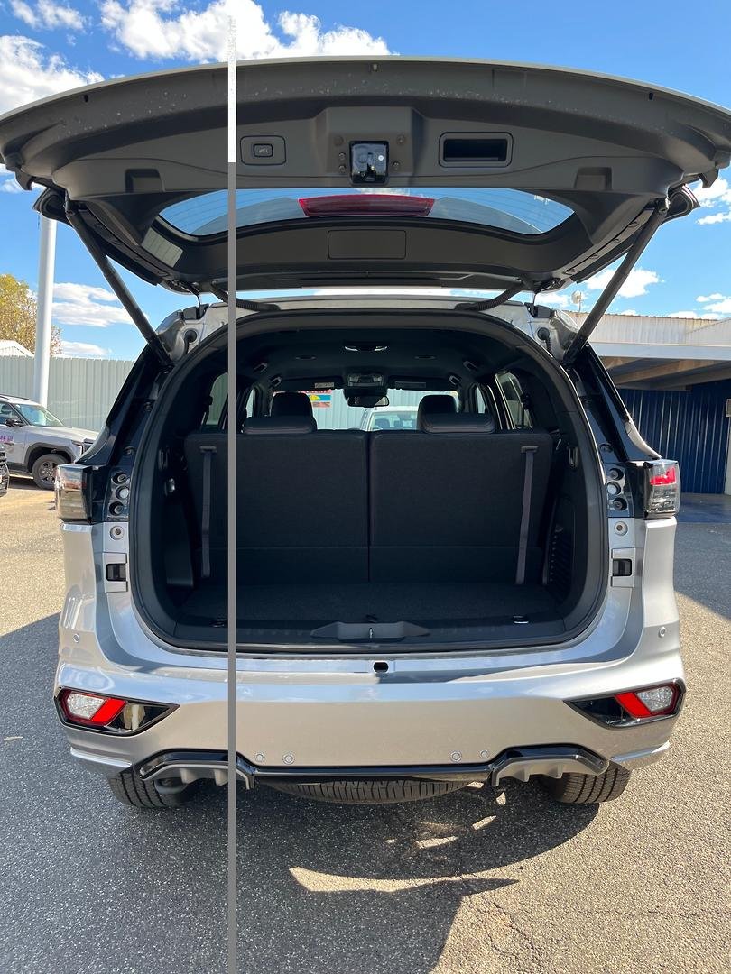 2026 Isuzu MU-X X-TERRAIN MY25.5 4X4 Dual Range image 11