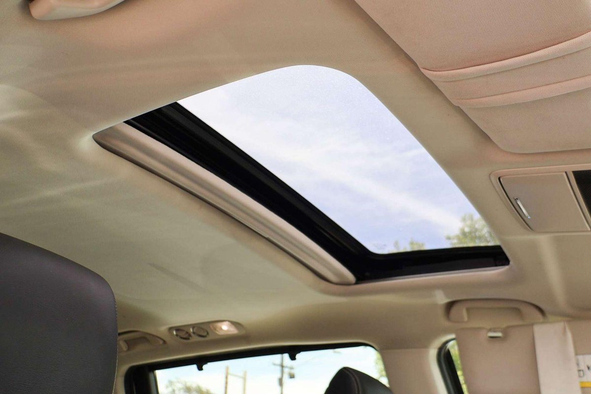 2015 Honda Odyssey VTi-L 5th Gen MY15 image 2