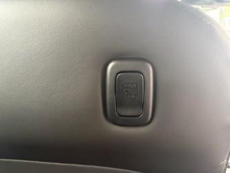 2025 Isuzu MU-X X-TERRAIN MY25.5 4X4 Dual Range image 14