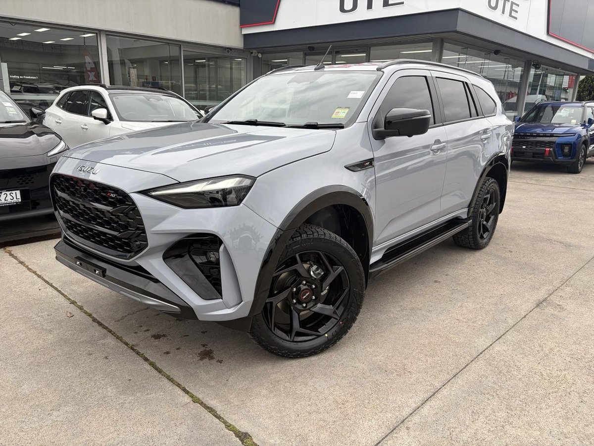 2025 Isuzu MU-X X-TERRAIN MY25.5 4X4 Dual Range image 8