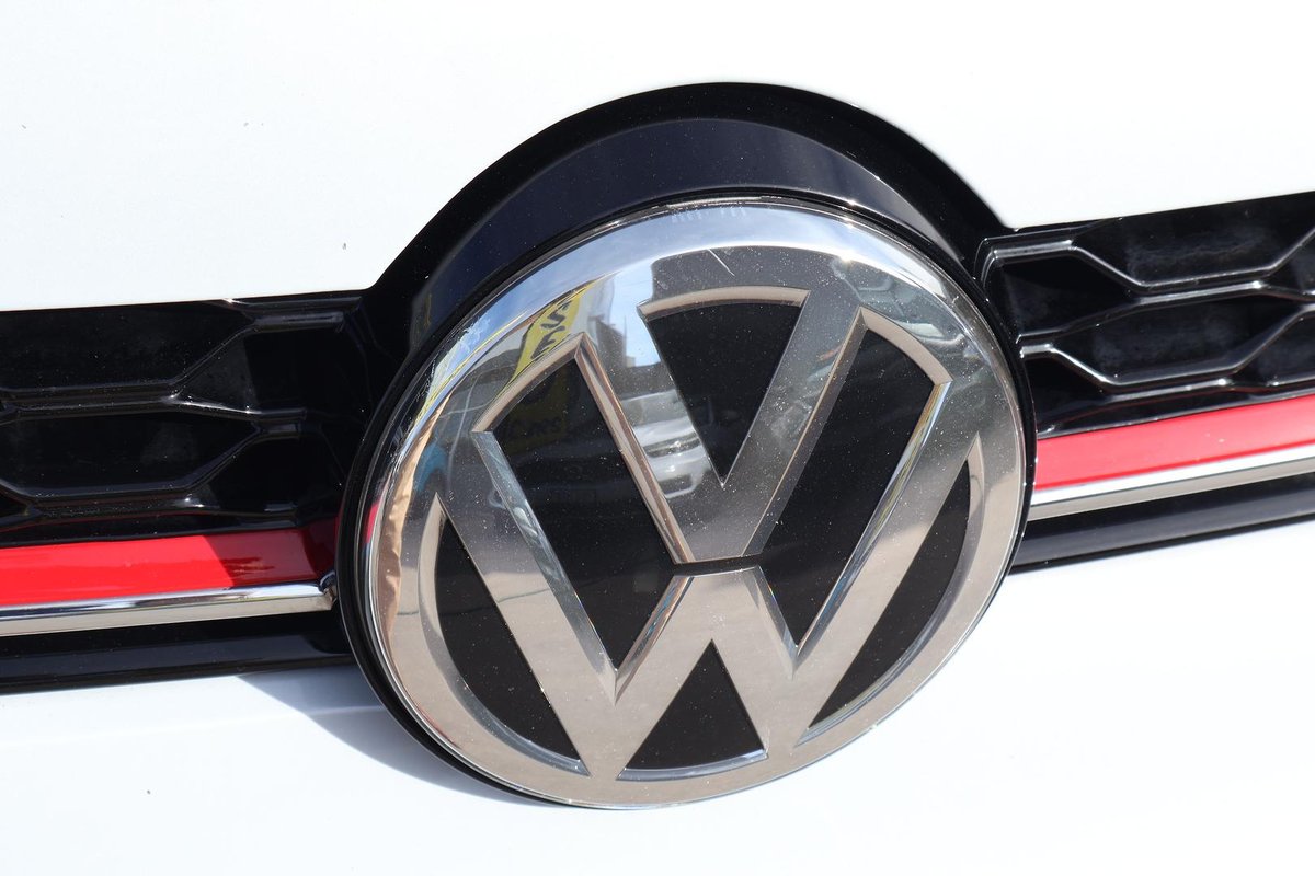 2017 Volkswagen Golf GTI 7.5 MY17 image 10