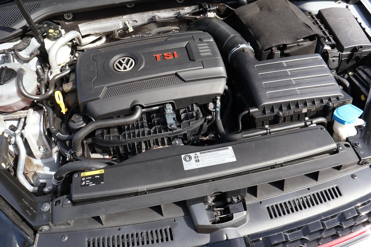 2017 Volkswagen Golf GTI 7.5 MY17 image 14