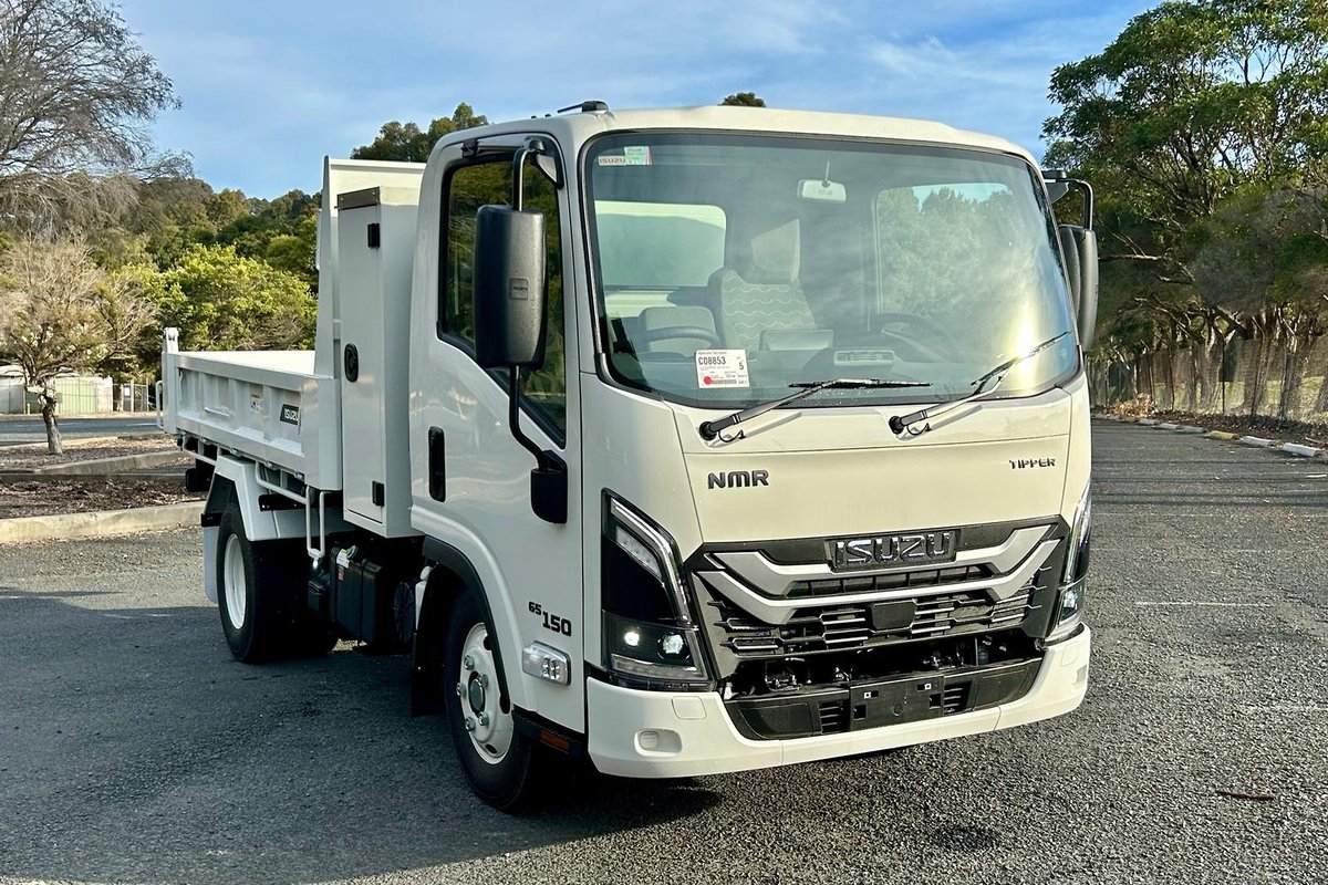 2026 Isuzu N Series NMR 65/45-150 DT D28 Tipper image 8