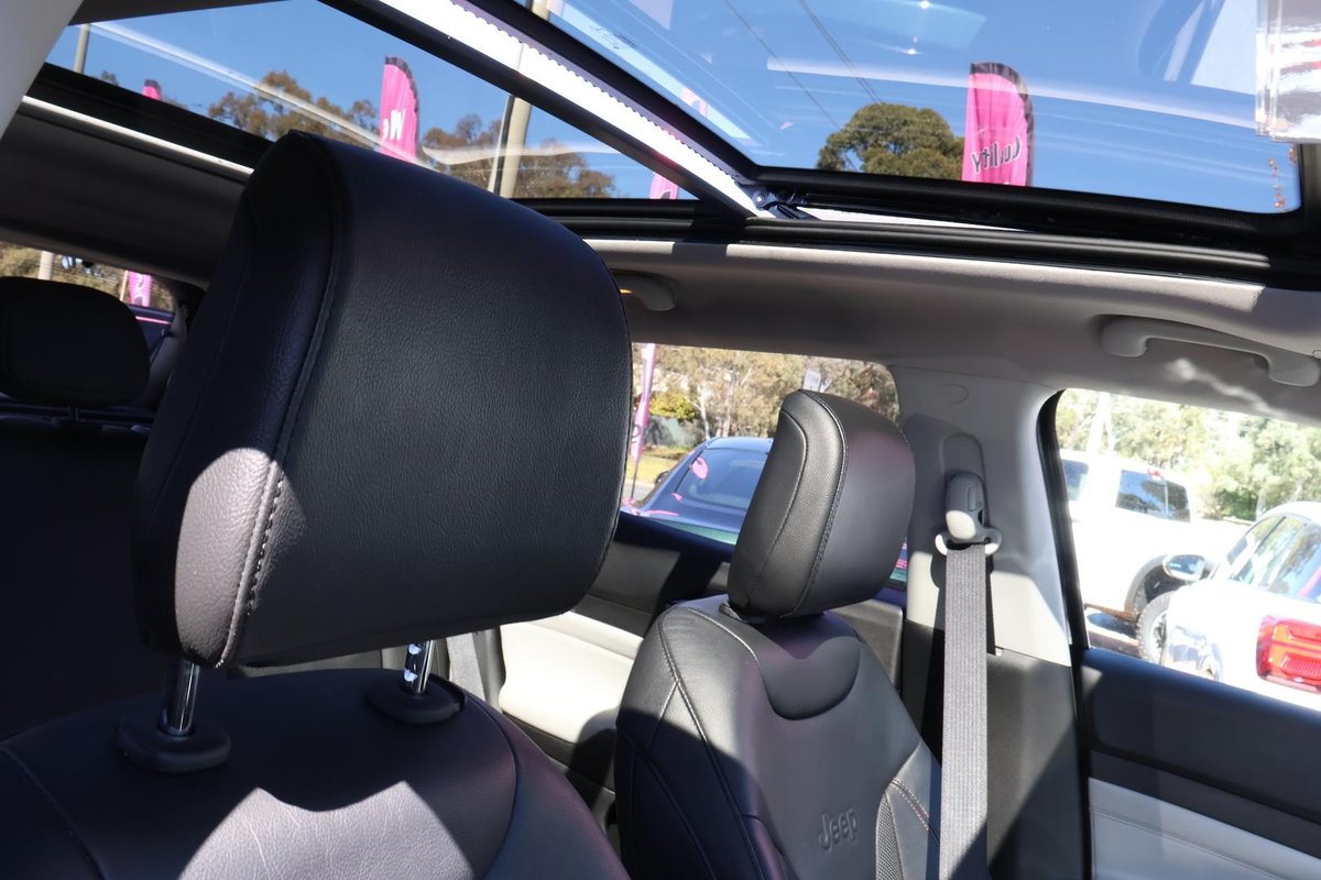 2022 Jeep Compass Limited M6 MY22 4X4 On Demand image 8