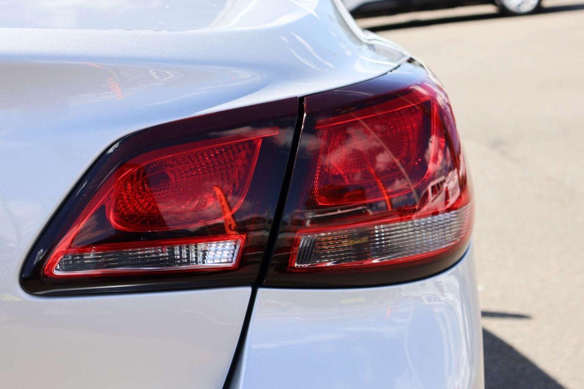 2013 Holden Calais VF MY14 image 23
