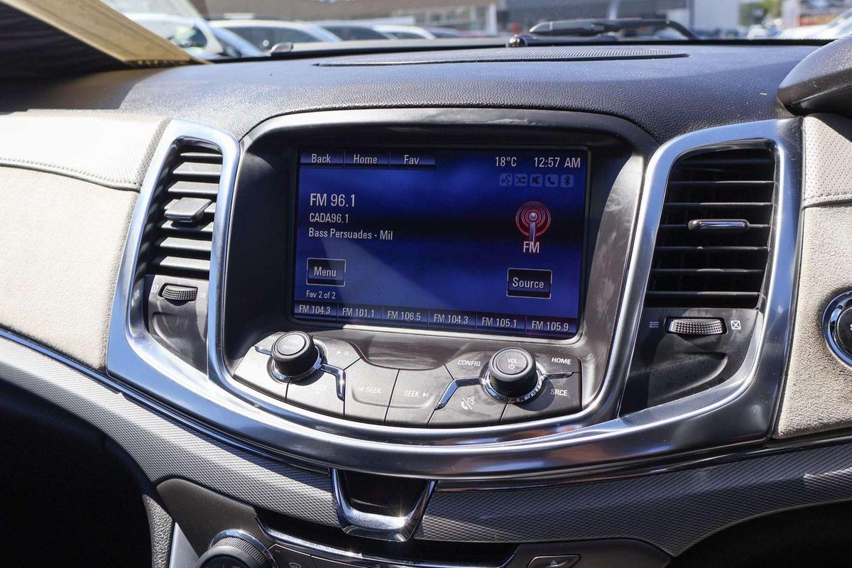 2013 Holden Calais VF MY14 image 12