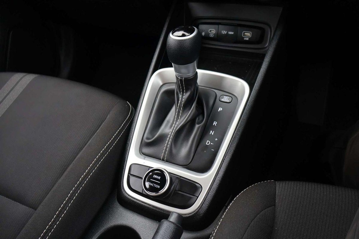 2025 Hyundai Venue QX.V5 MY25 image 2