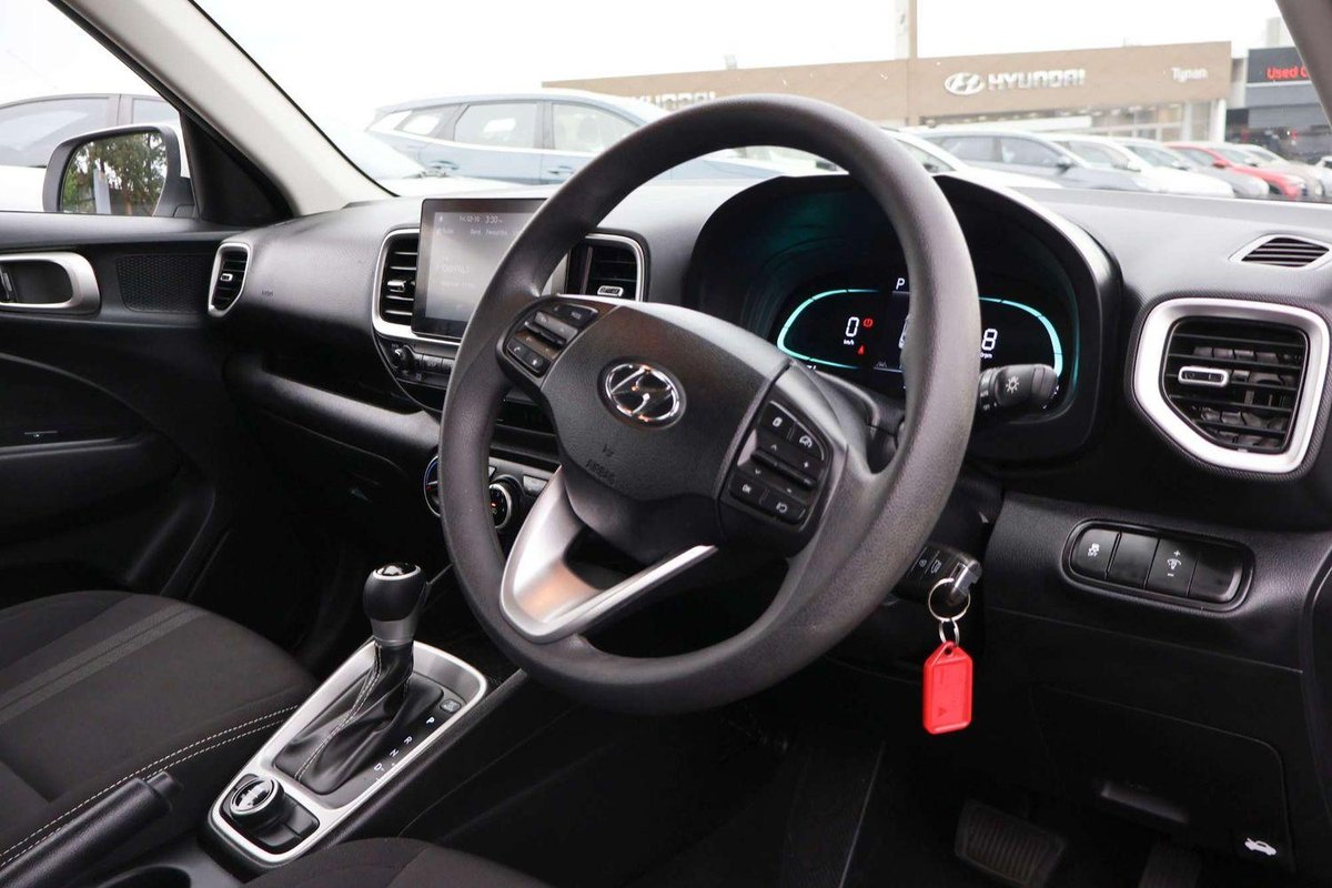 2025 Hyundai Venue QX.V5 MY25 image 10
