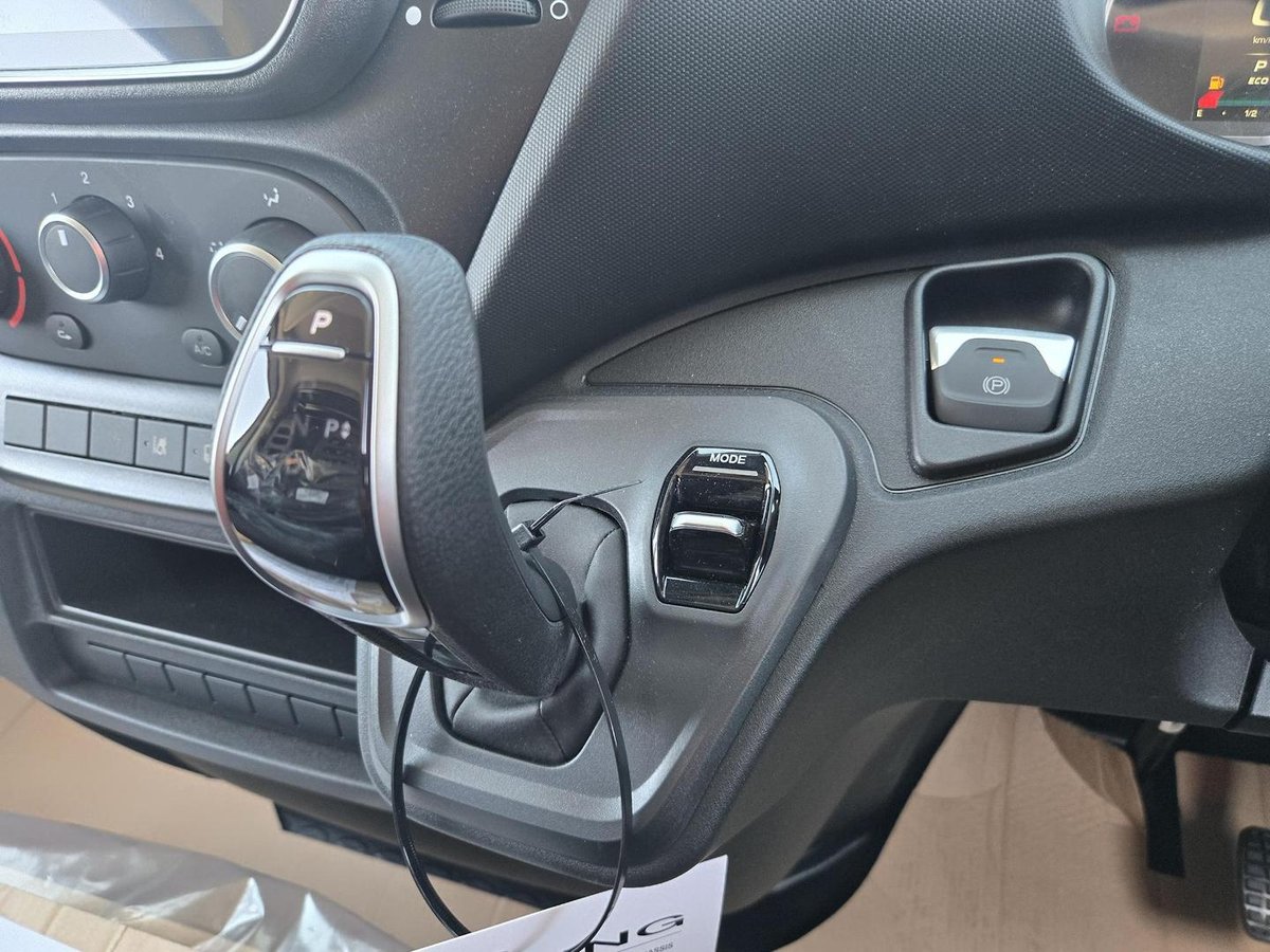 2026 Iveco Daily 42S18V image 16