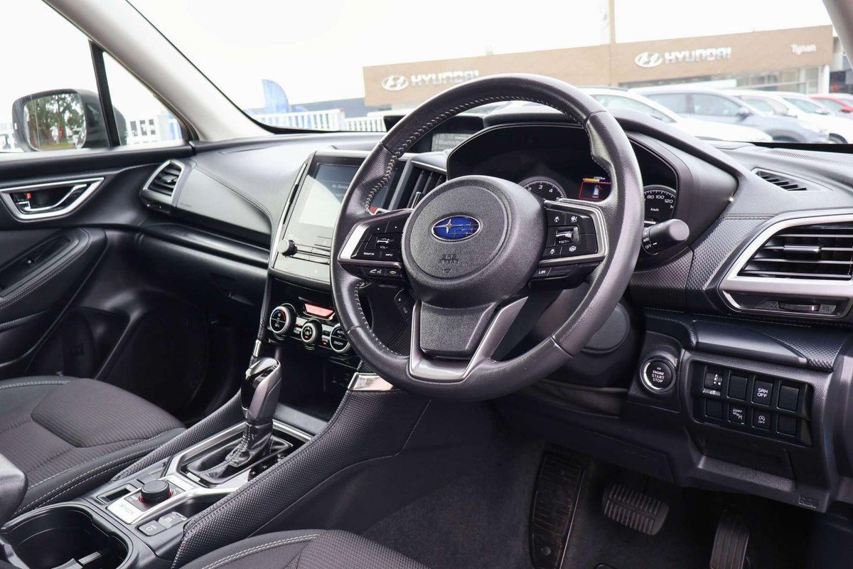 2017 Subaru Forester image 10