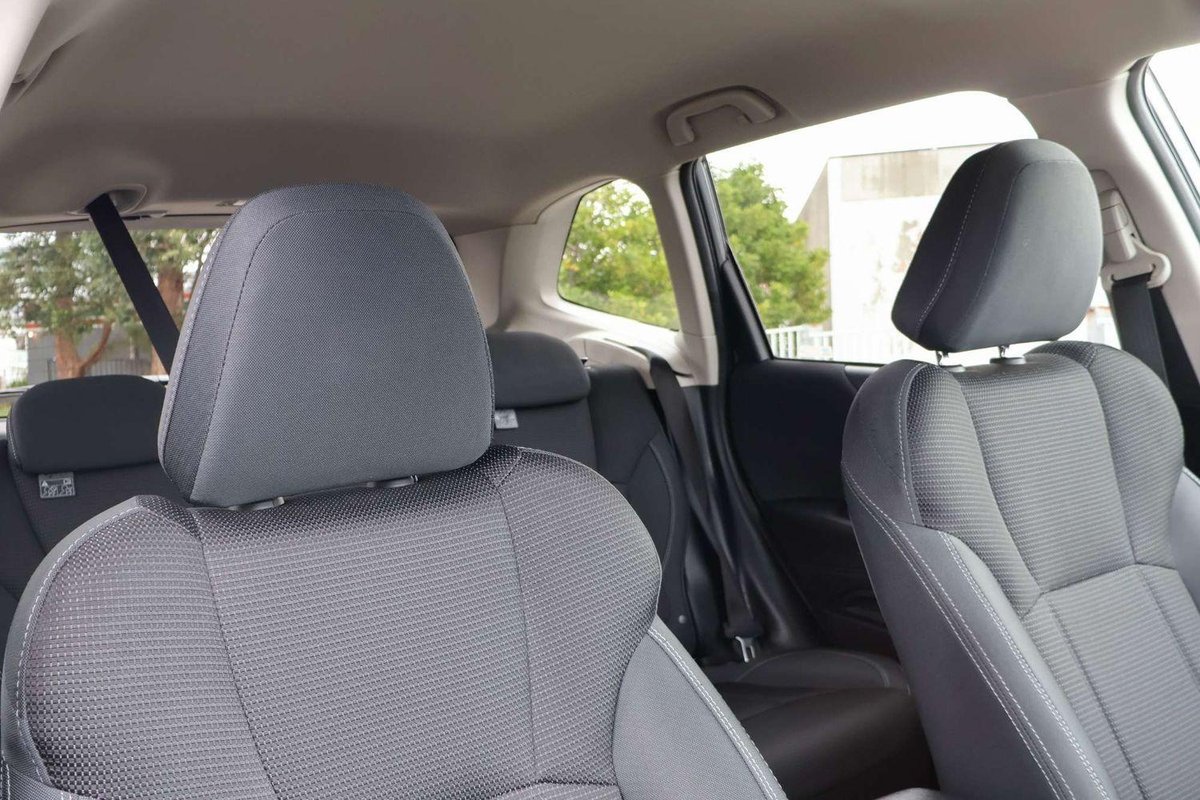 2017 Subaru Forester image 11