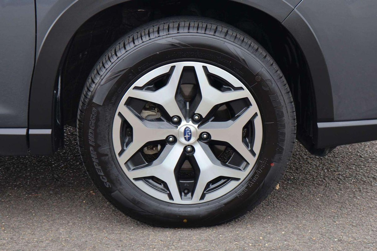 2017 Subaru Forester image 9