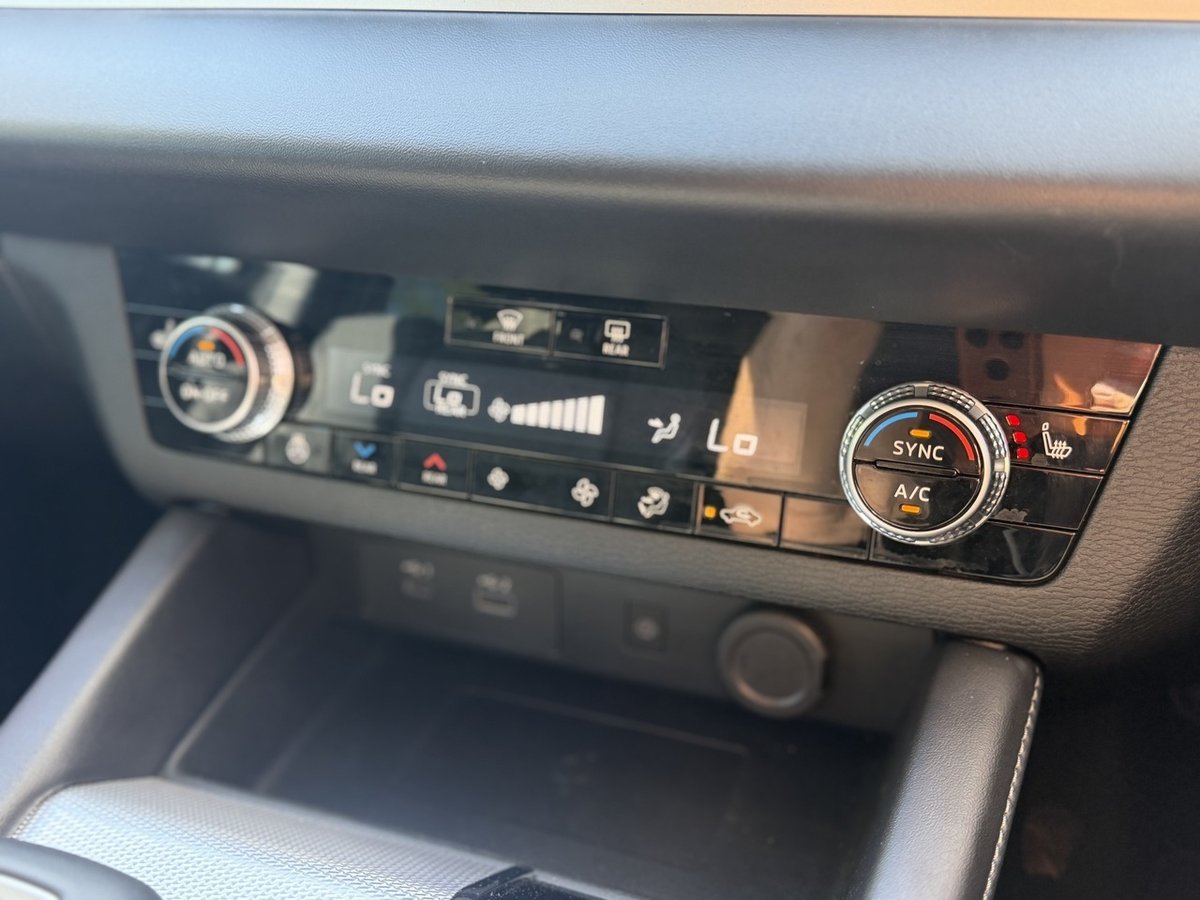 2024 Mitsubishi Outlander PHEV Exceed ZM MY24 AWD image 16