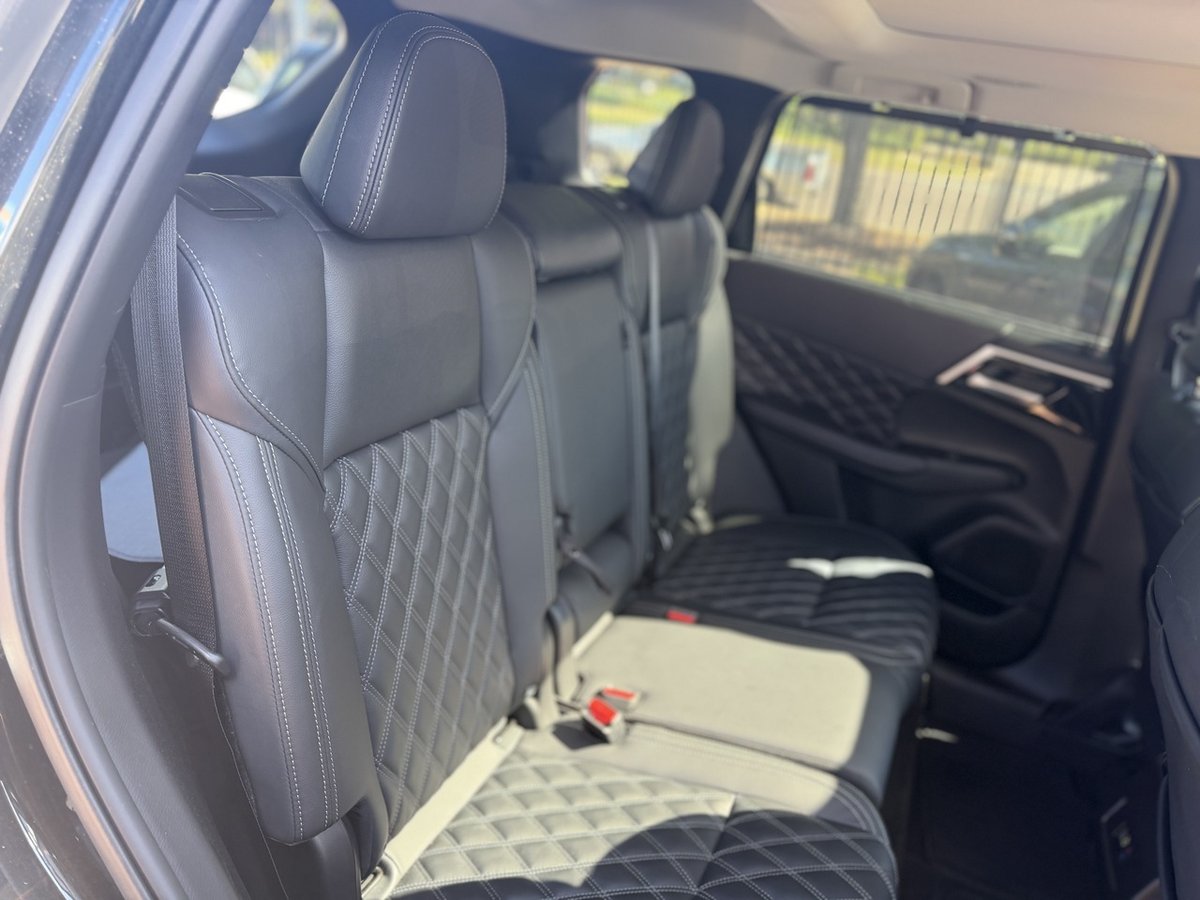 2024 Mitsubishi Outlander PHEV Exceed ZM MY24 AWD image 27