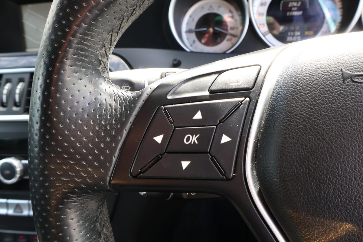 2013 Mercedes-Benz C-Class C180 C204 MY13 image 28