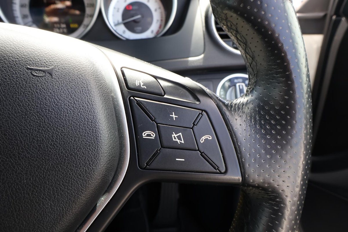 2013 Mercedes-Benz C-Class C180 C204 MY13 image 29