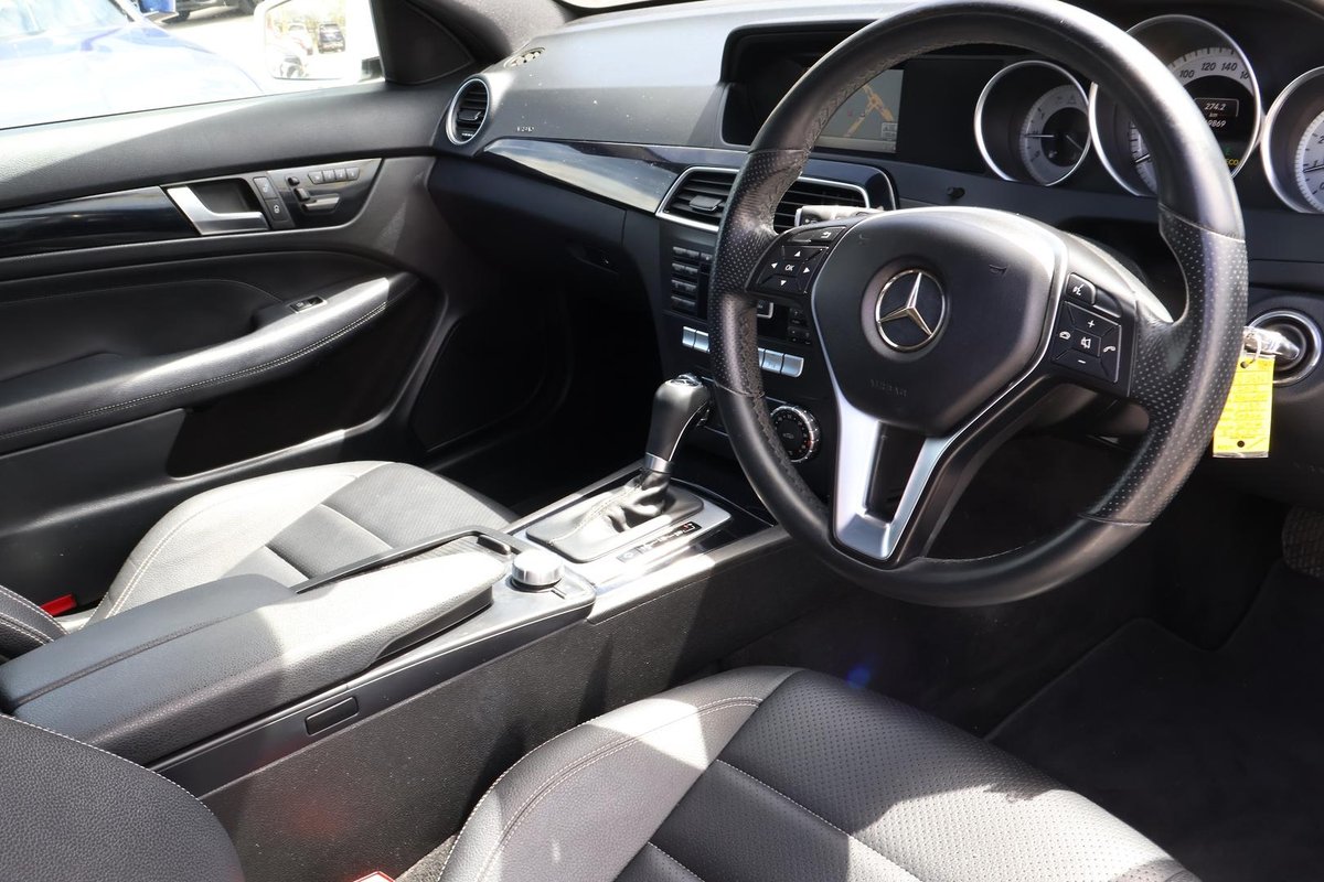 2013 Mercedes-Benz C-Class C180 C204 MY13 image 15