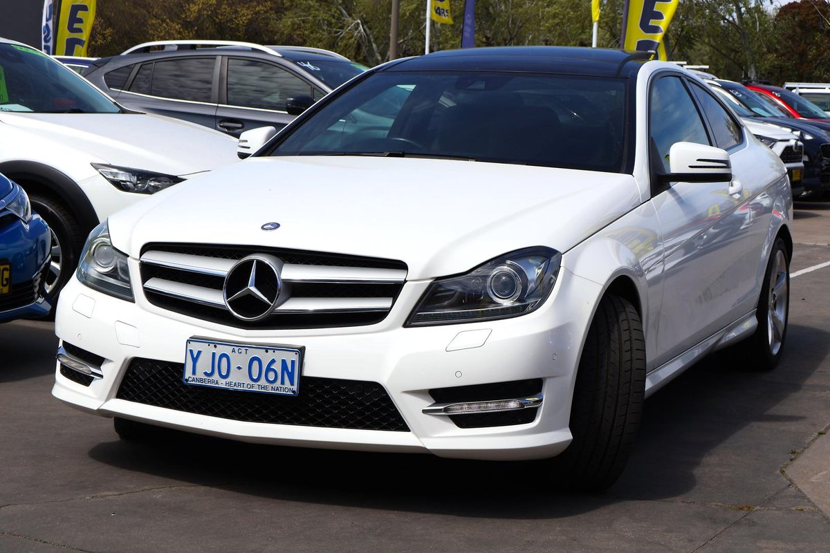 2013 Mercedes-Benz C-Class C180 C204 MY13 image 2