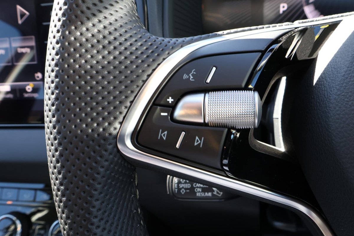 2025 SKODA Karoq 110TSI Select NU MY25 image 10