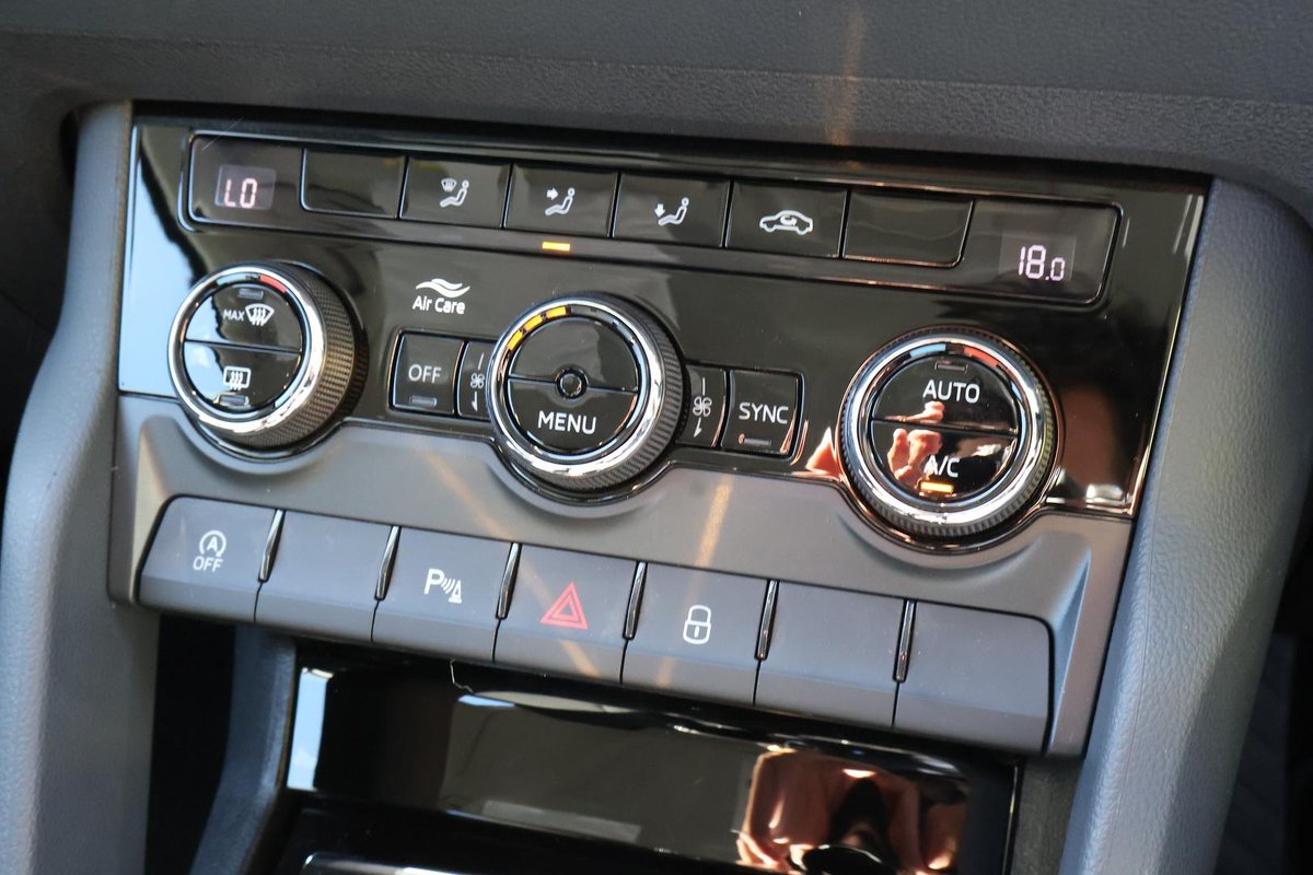 2025 SKODA Karoq 110TSI Select NU MY25 image 18